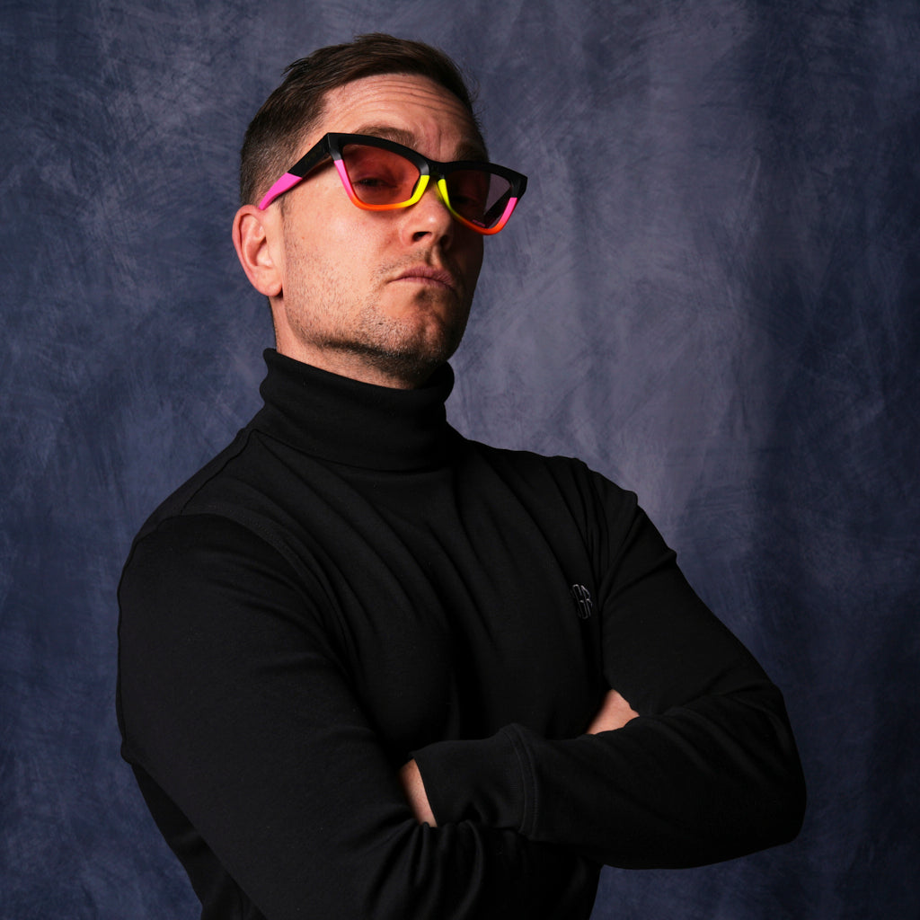 pit-viper-the-italo-clawdia-photochromic-sunglasses image 4